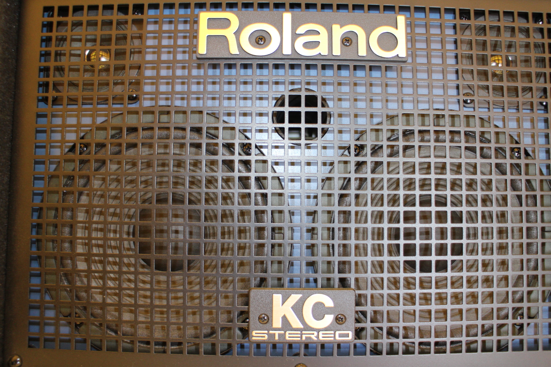 Roland　ステレオキーボードアンプ4