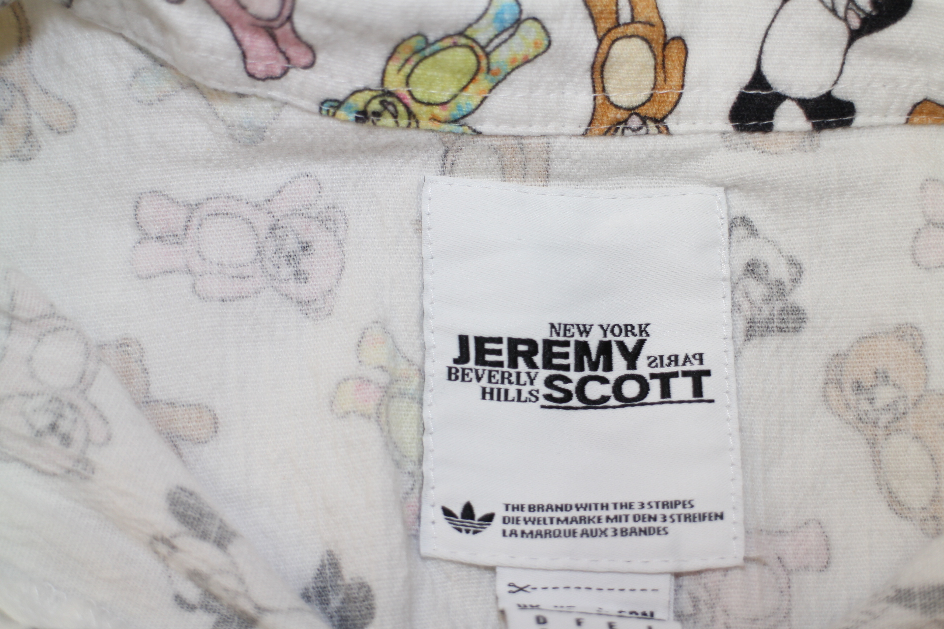 JEREMY SCOTT×adidas 白×マルチくま柄半袖シャツ2
