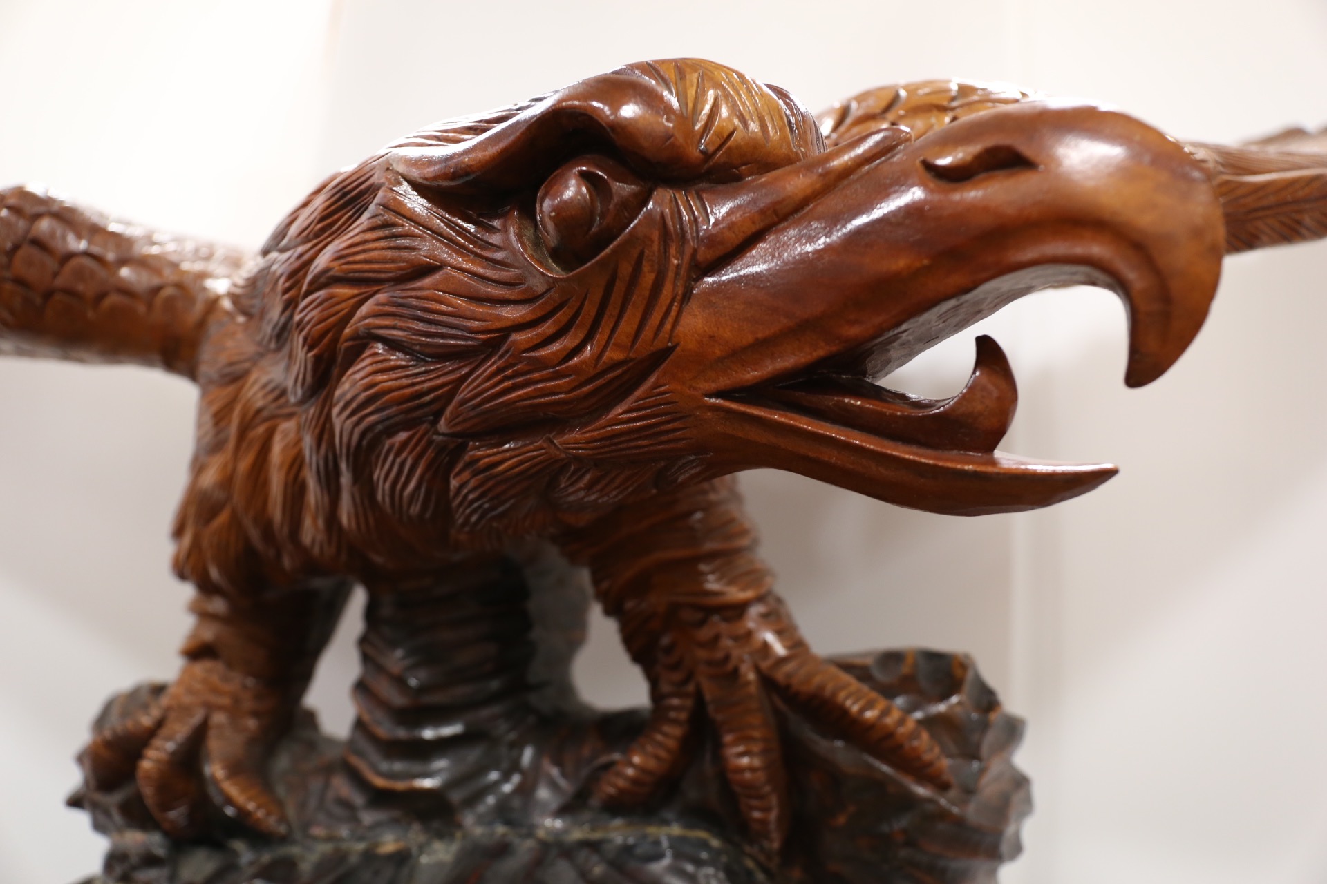 大型木彫の鷹 [3K-1360]4
