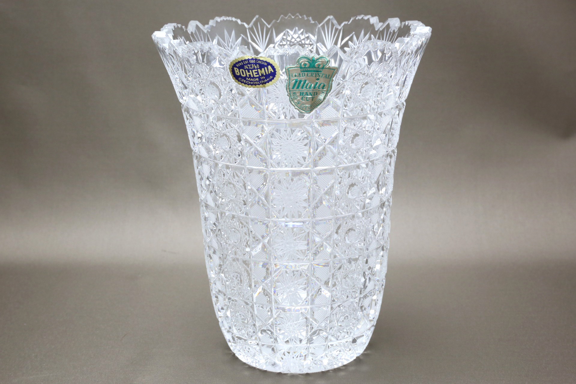 ボヘミアグラス 花瓶