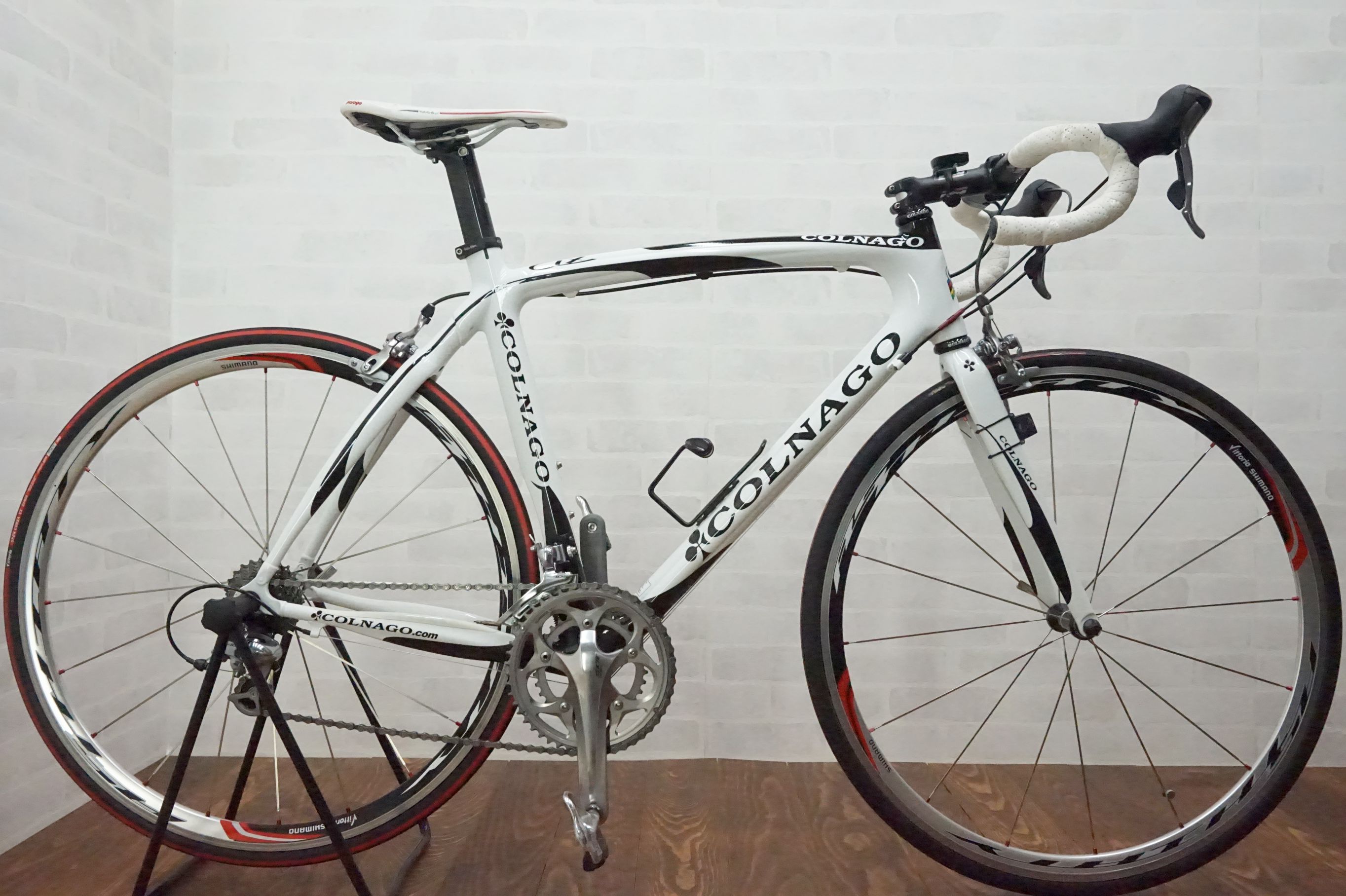 COLNAGO フルカーボンロードバイク　CLX