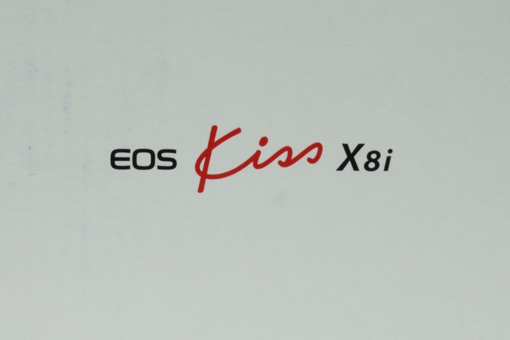 canon デジカメ　EOS kiss x8i Wズームキット未使用品4
