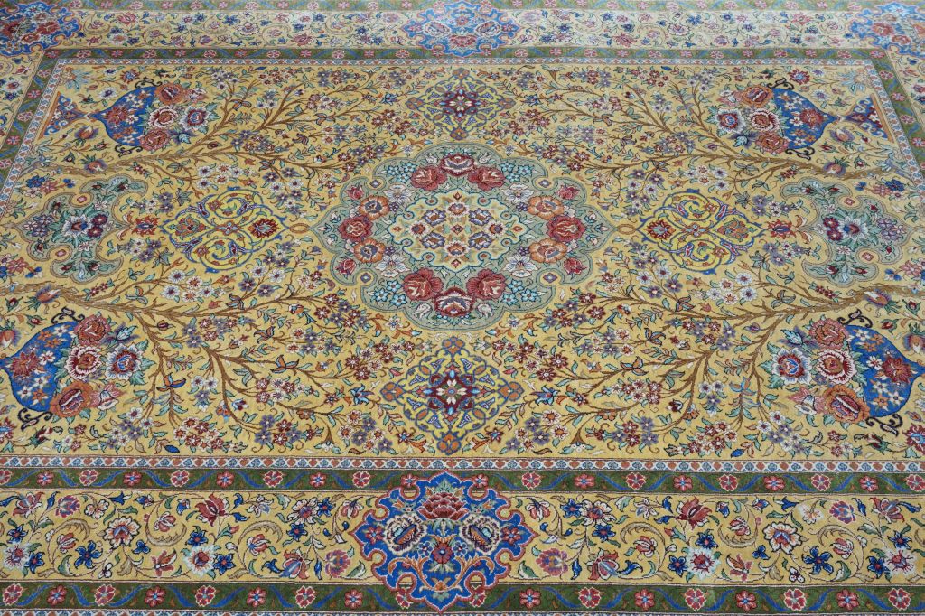 ペルシャ絨毯　イラン　クム産　シルク100％2