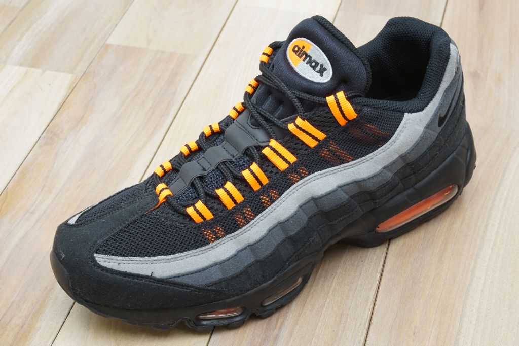 NIKE AIRMAX 952