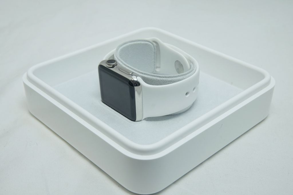 Apple Watch 38mm SSホワイトスポーツバンド4
