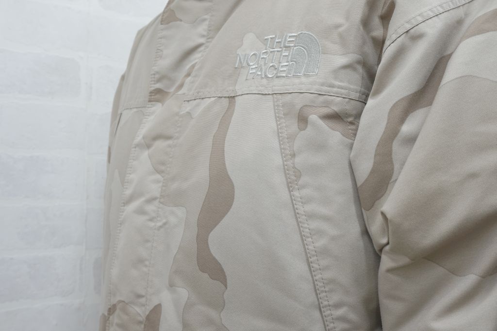 THE NORTHFACE × FUTURA マカルダウンジャケット3