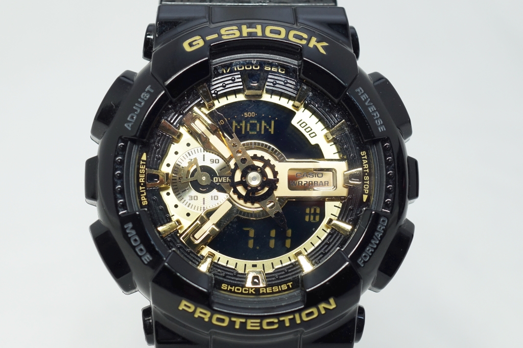 G-SHOCK ブラック×ゴールド　シリーズ　GA-110GB-1ADR