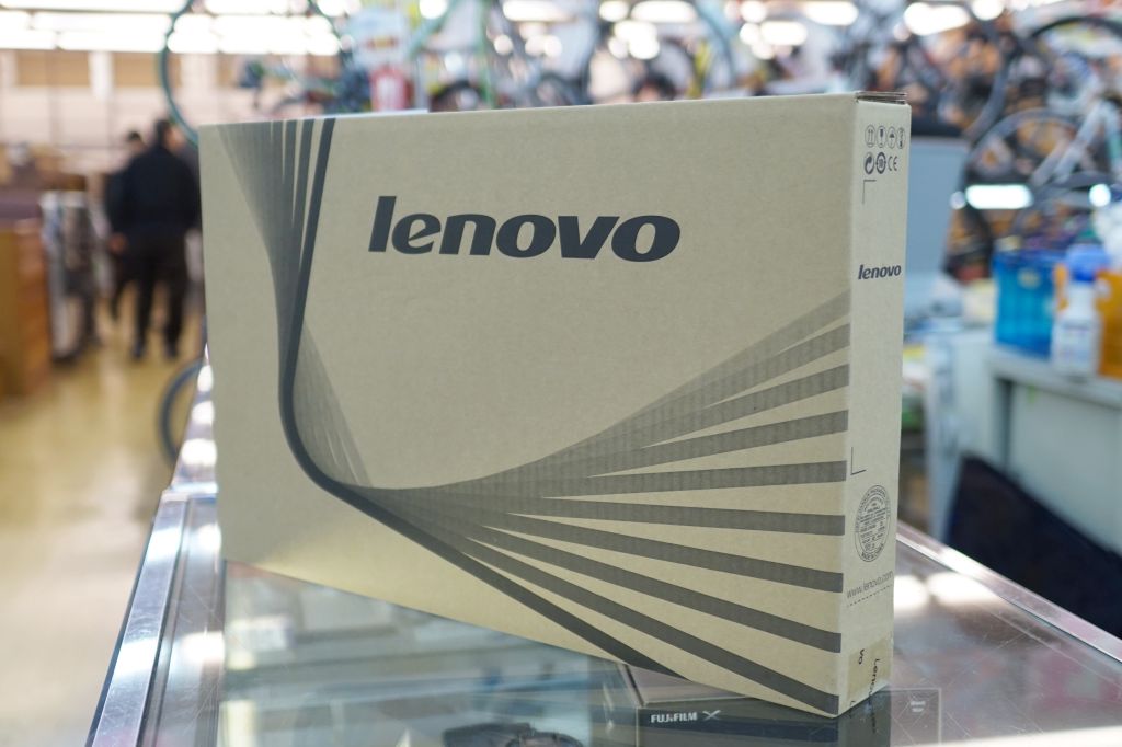 Lenovo ノートPC　80E502UBJP