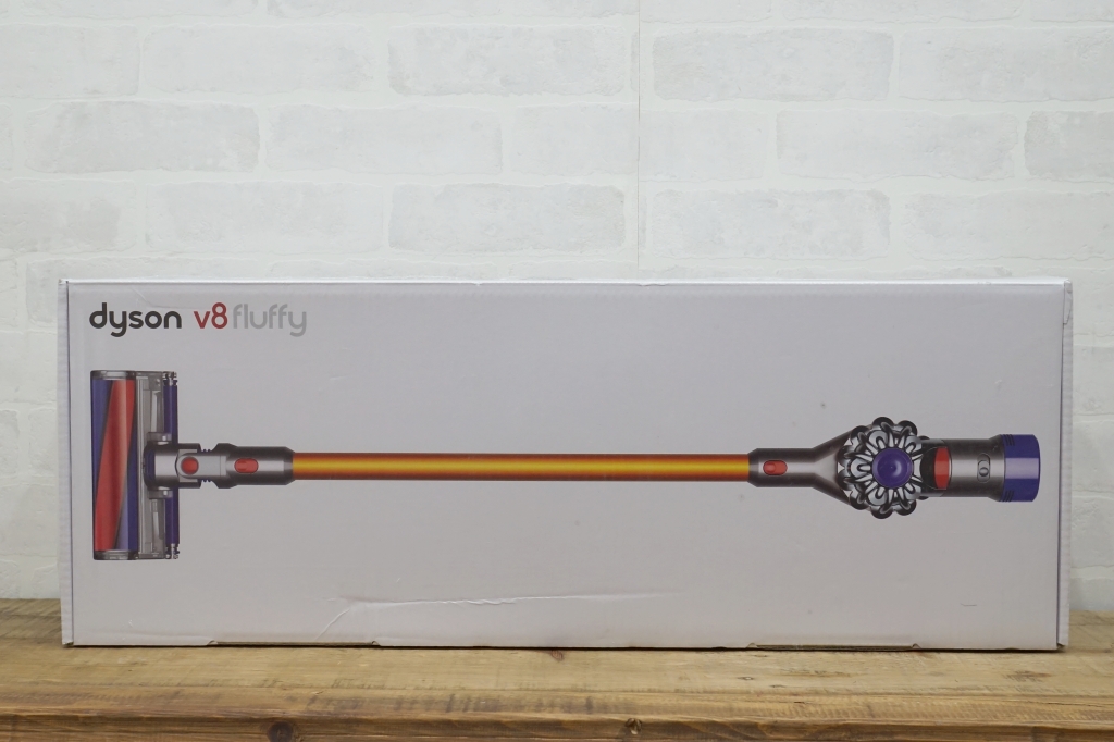 Dyson コードレススティック掃除機　V8 Fluffy　未使用品