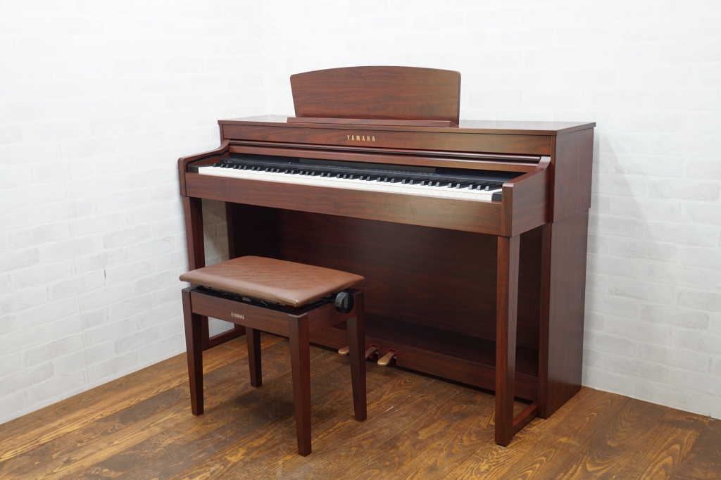 ヤマハ電子ピアノ　CLP-440