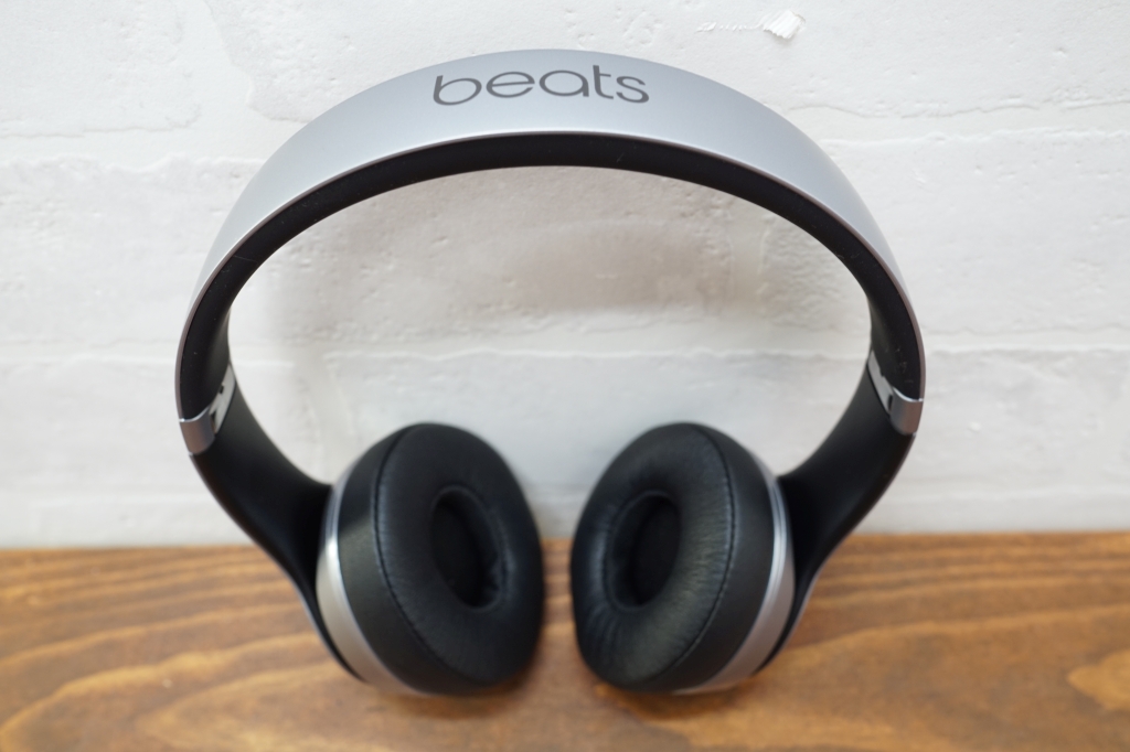 beats ヘッドフォン　solo2 wireless2