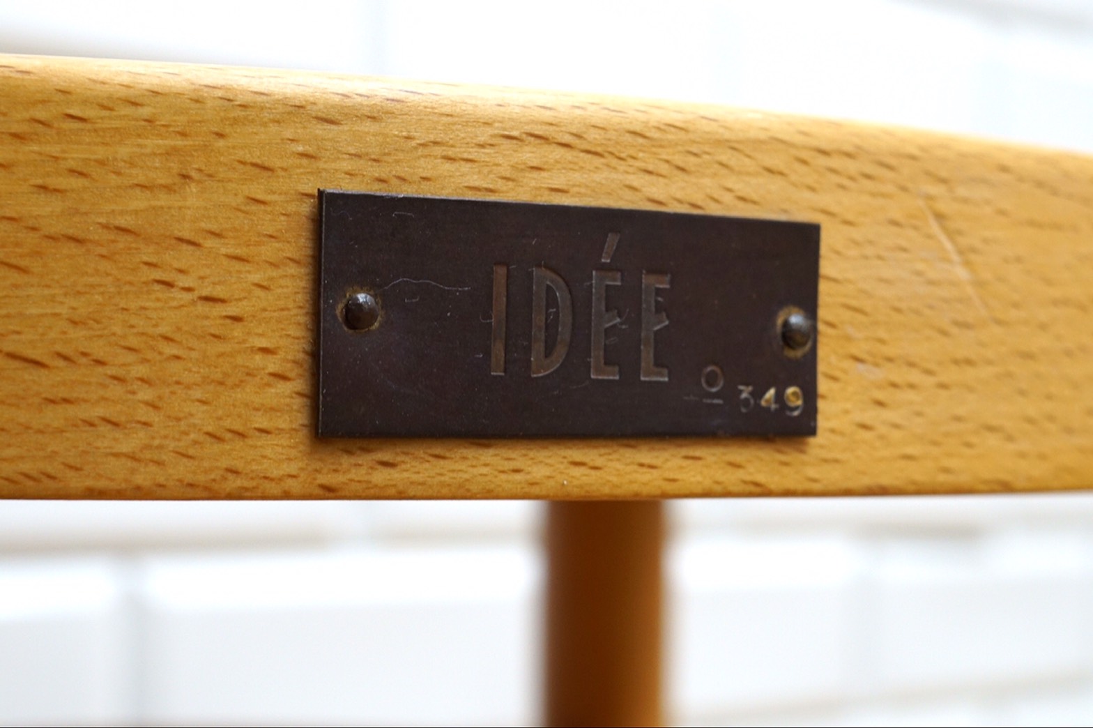 「IDEE」プライウッドチェア&ラウンドテーブル4