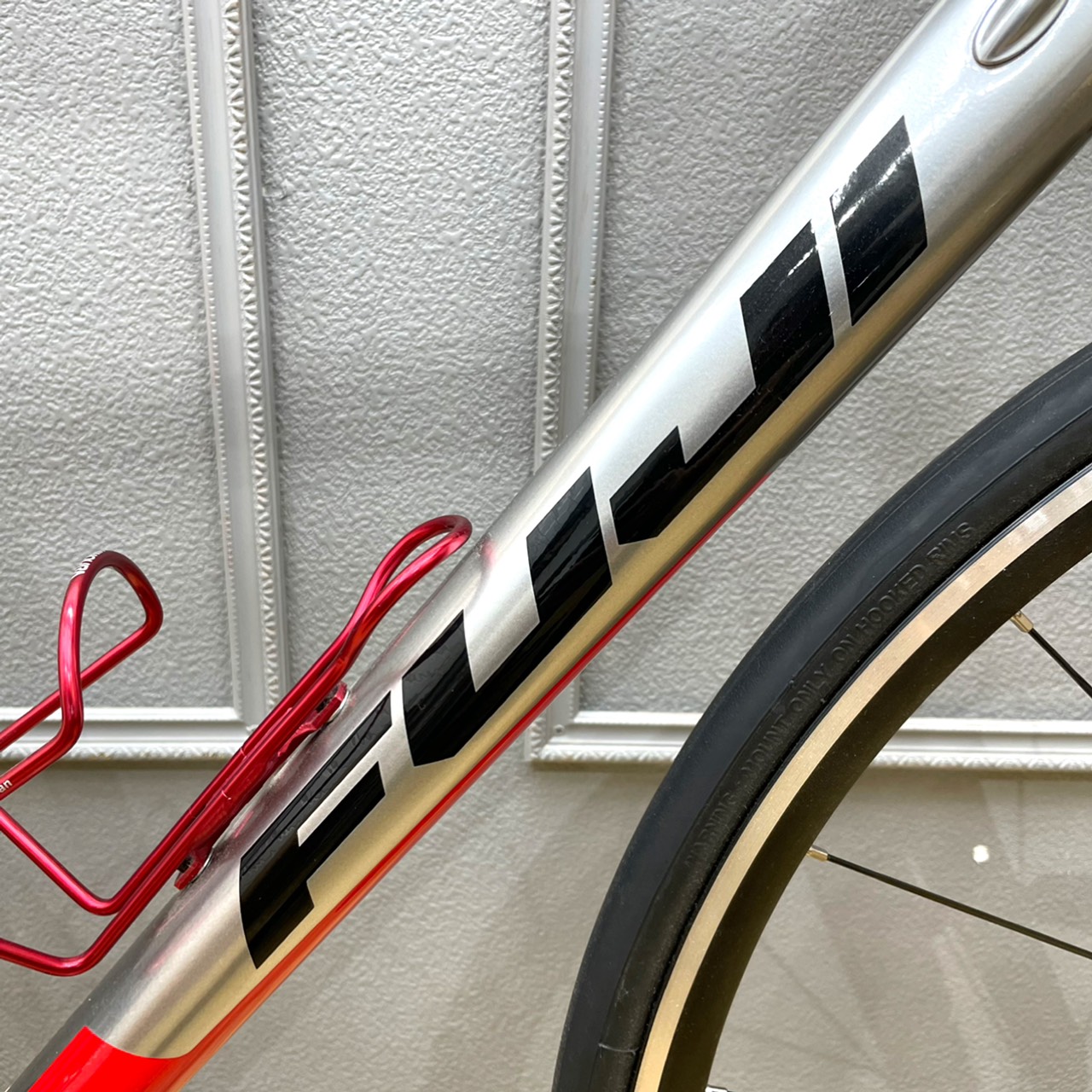 FUJI ROUBAIX 1.3 ルーベ2